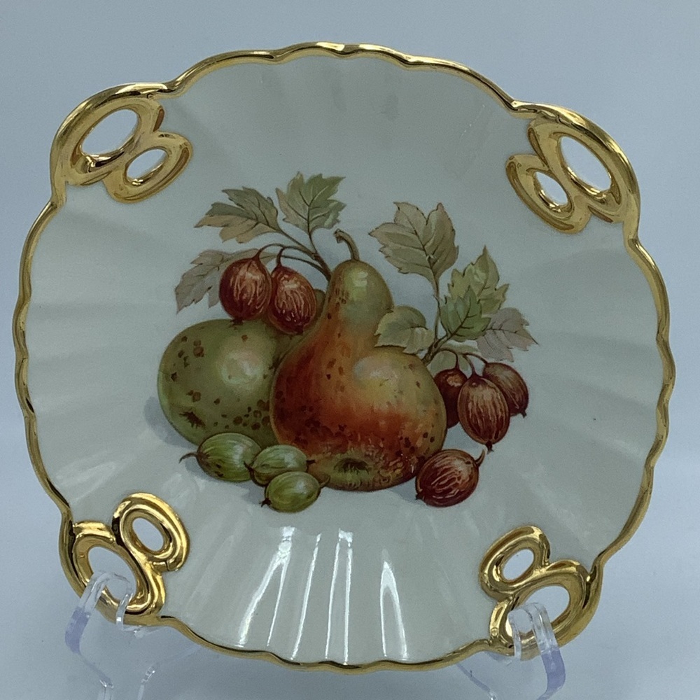 Vintage Crown Devon Fruit Bowl